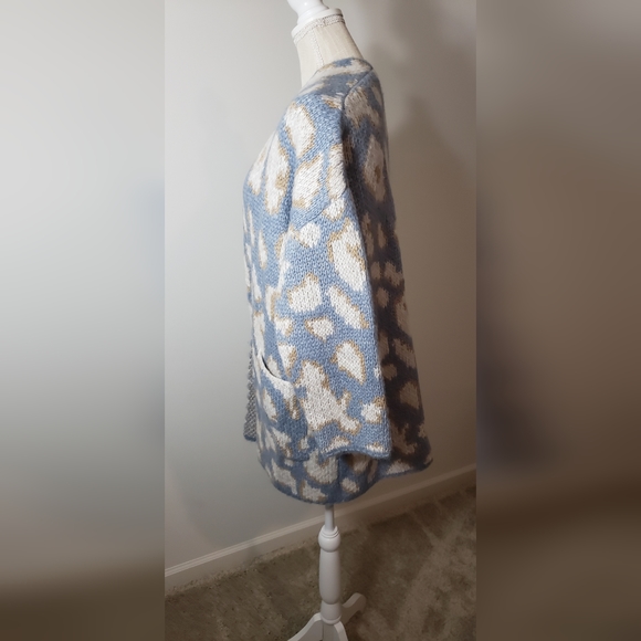 NWOT Davi&Dani women's S cardigan sweater. - Picture 4 of 13